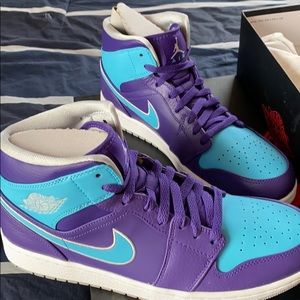 Air Jordan 1 (Charlotte) **Deadstock**